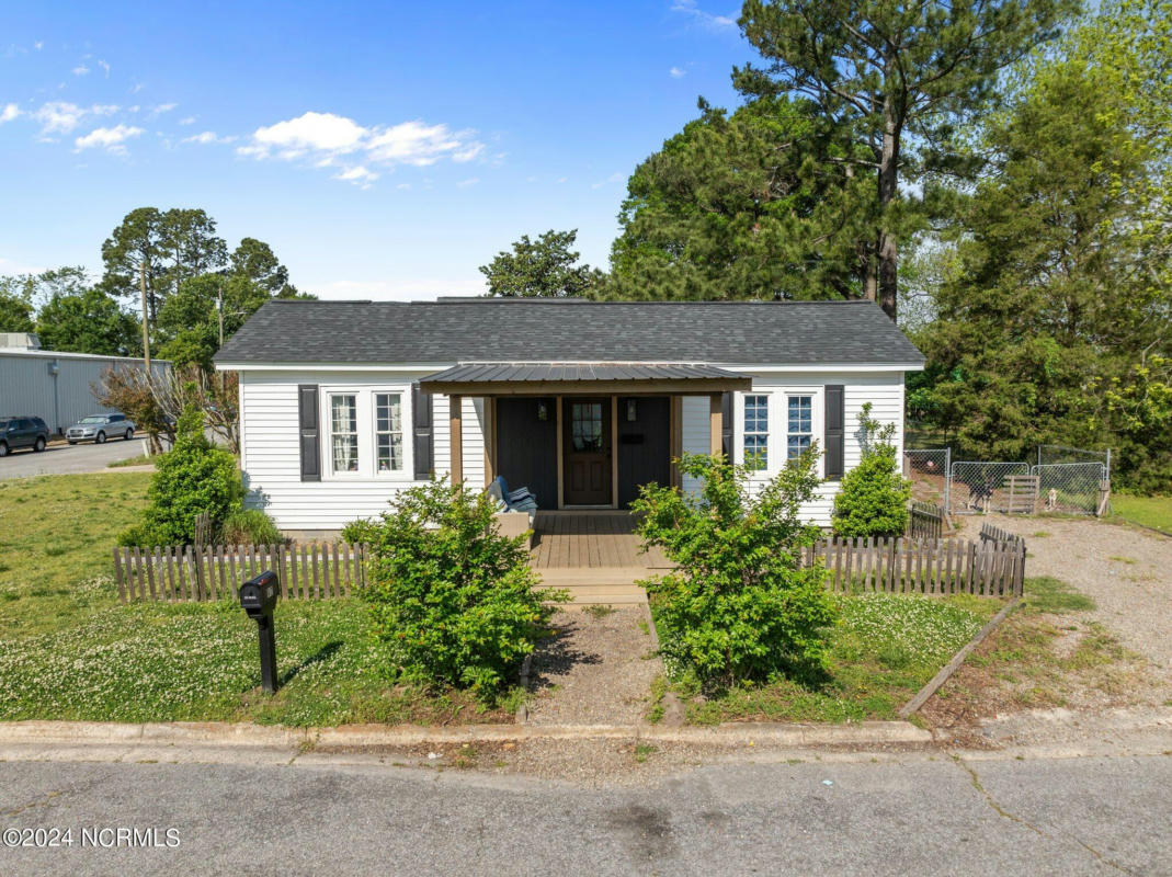 97 COOPER ST, WINTERVILLE, NC 28590, photo 1 of 30