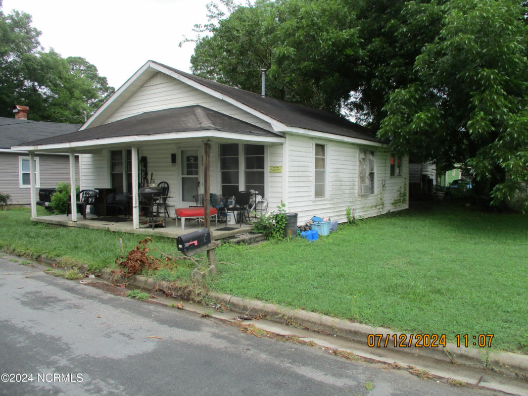 206 W BONEY ST, CLINTON, NC 28328, photo 1 of 4