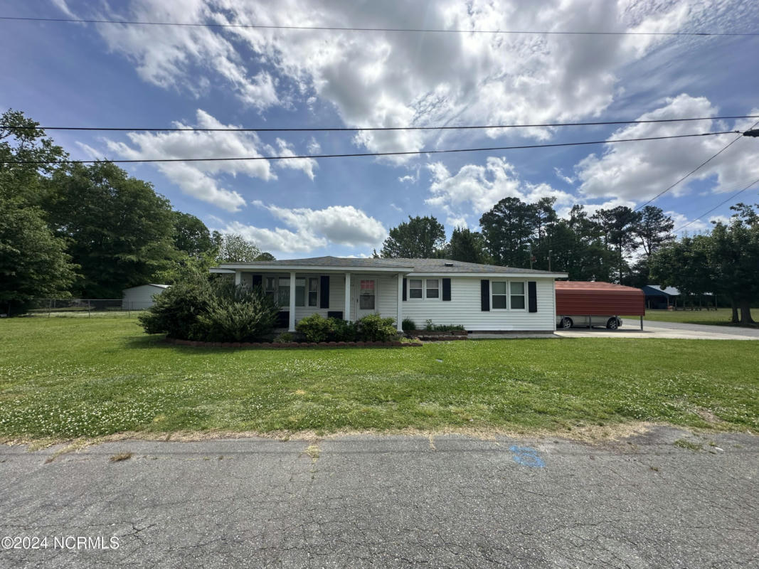 313 S GRANT ST, BEULAVILLE, NC 28518, photo 1 of 9