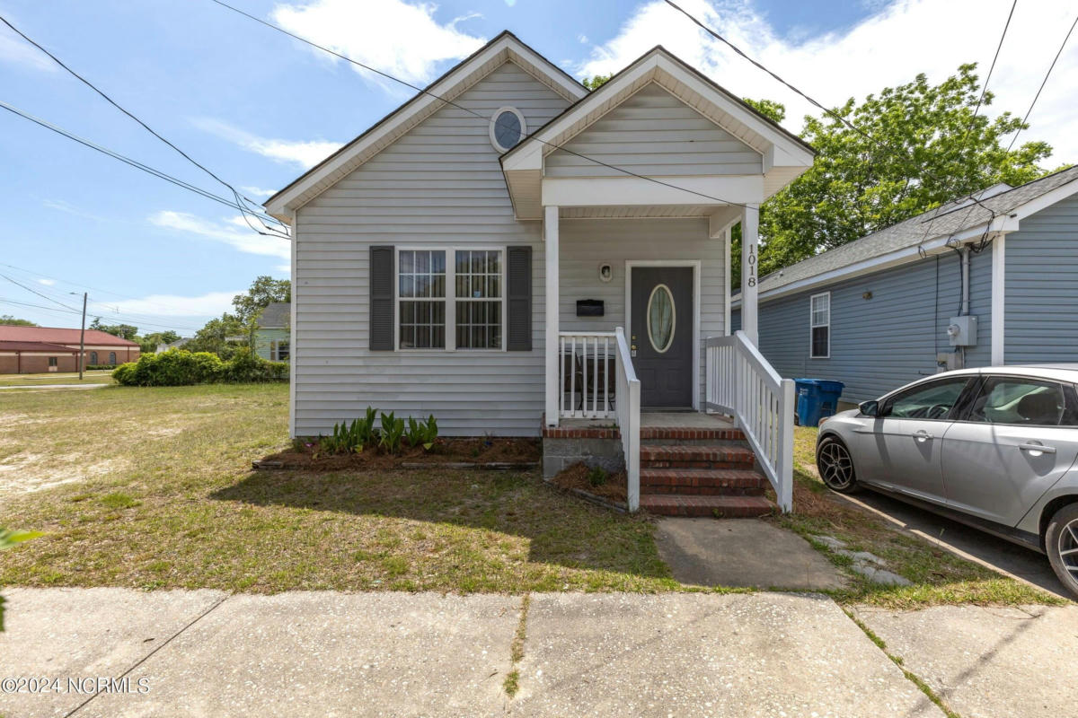 1018 S 6TH ST, WILMINGTON, NC 28401, photo 1 of 28
