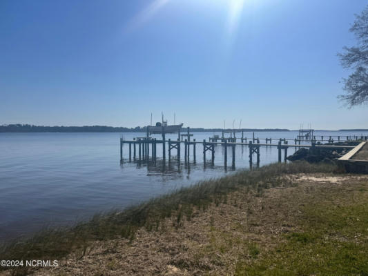 173 S RIVER DR, BEAUFORT, NC 28516, photo 4 of 14