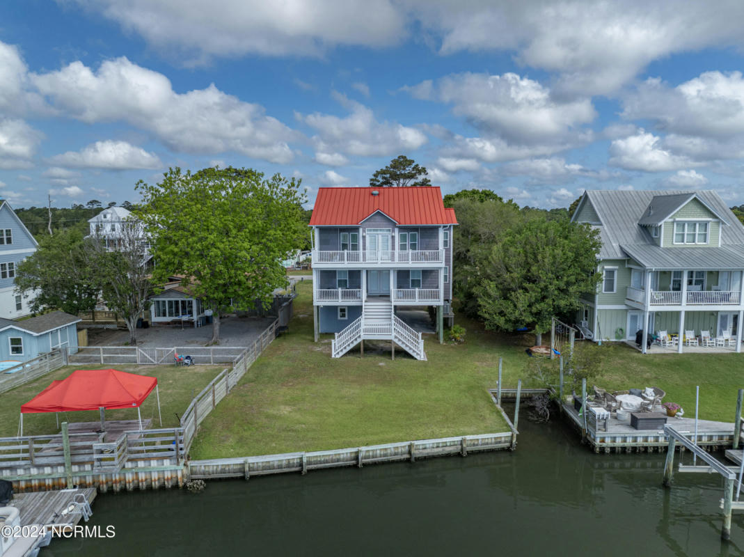300 ATKINSON POINT RD, SURF CITY, NC 28445, photo 1 of 47