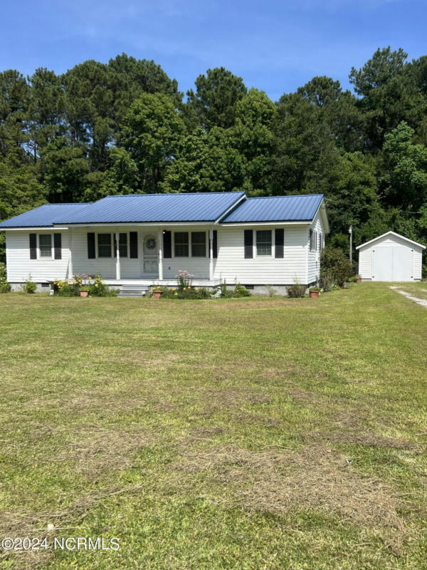 659 HARKERS ISLAND RD, BEAUFORT, NC 28516, photo 1 of 11