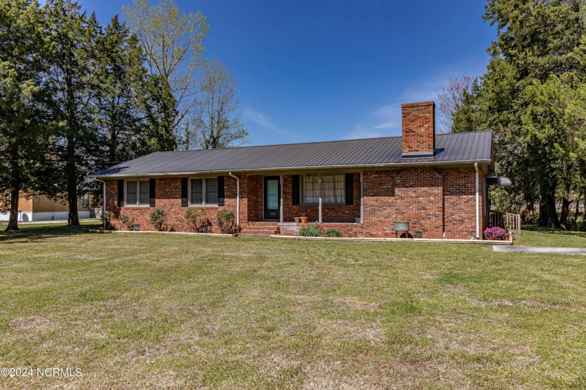 1760 INSTITUTE RD, KINSTON, NC 28504, photo 1 of 20