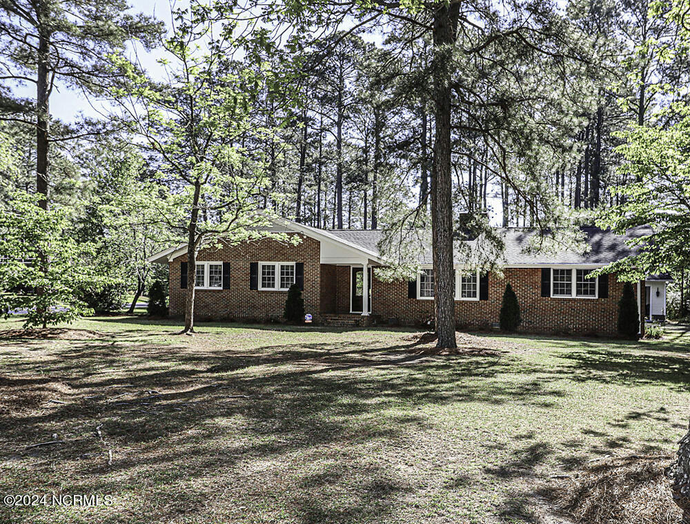 1511 SPEIGHT FOREST DR, TARBORO, NC 27886, photo 1 of 55