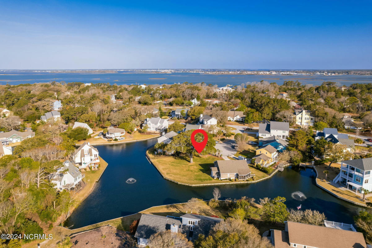 206 SANDHILL CRANE CT, EMERALD ISLE, NC 28594, photo 1 of 8