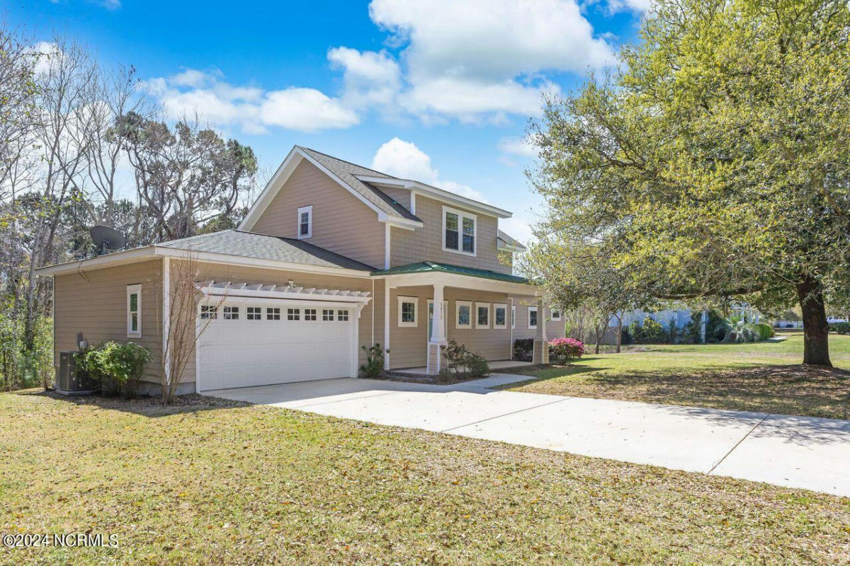 5975 GRAY SQUIRREL PATH, SOUTHPORT, NC 28461, photo 1 of 52