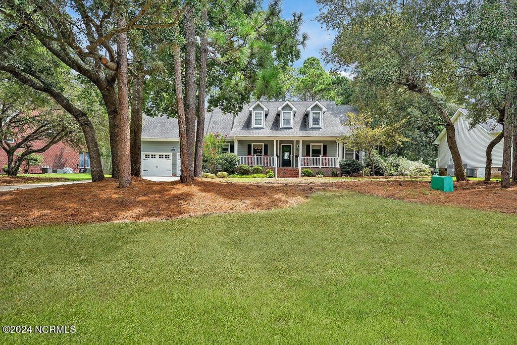 1004 BONNER BUSSELLS DR, SOUTHPORT, NC 28461, photo 1 of 38