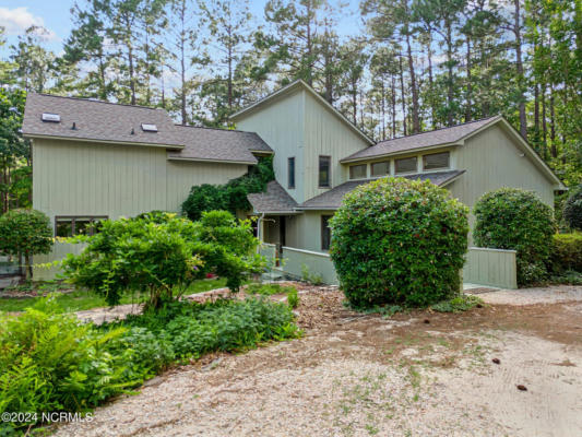 1520 E HEDGELAWN WAY, SOUTHERN PINES, NC 28387 - Image 1