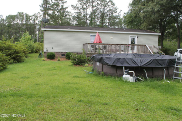 525 OLD WILMINGTON RD, WHITEVILLE, NC 28472, photo 3 of 19