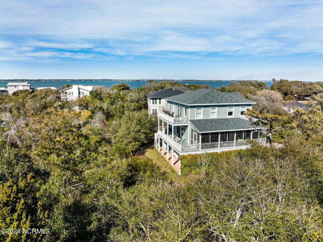 532 CORAL DR, PINE KNOLL SHORES, NC 28512, photo 1 of 17