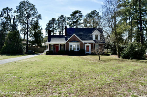 405 ROLLINS AVE, HAMLET, NC 28345, photo 4 of 50