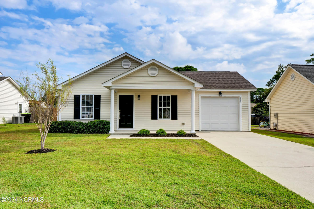 616 BREWSTER LN, WILMINGTON, NC 28412, photo 1 of 32