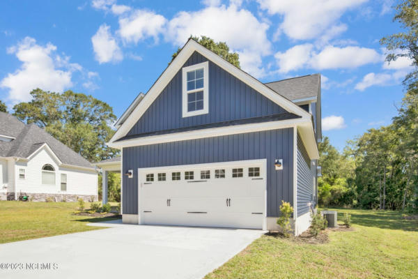 111 BONNIE BROOK CT, ABERDEEN, NC 28315, photo 3 of 38