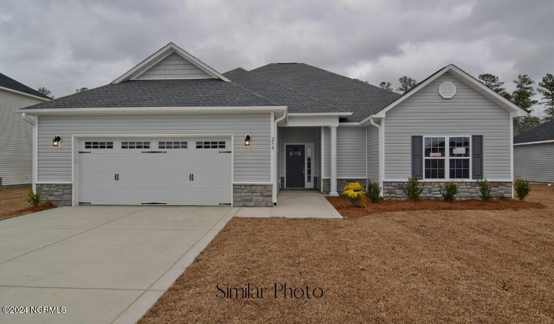 547 APPALACHIAN TRL N, JACKSONVILLE, NC 28546, photo 1 of 22