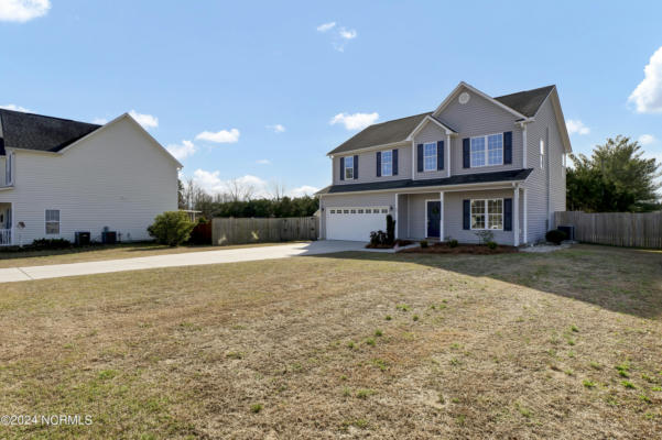 100 LOYD LN, BEULAVILLE, NC 28518, photo 2 of 29